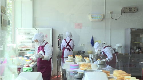 龙岩向阳坊 疫情防控与安全生产双轨并行，守护市民“舌尖上的安全”